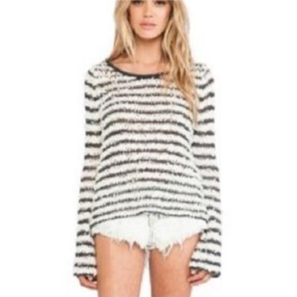 Free People Downy Shaggy Sweater White Boatneck Bell Sleeve Size XS